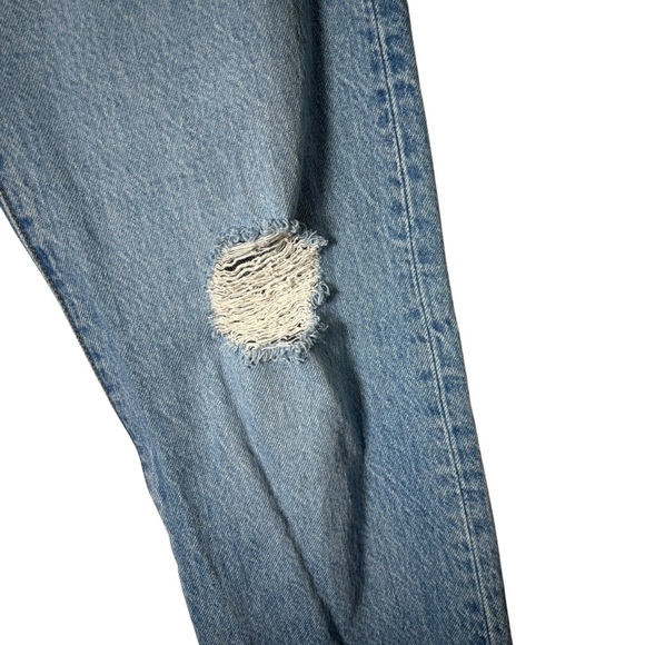 Levi’s Women 501 Button Fly Distressed Denim Jeans- Size 28 - Picture 2 of 8